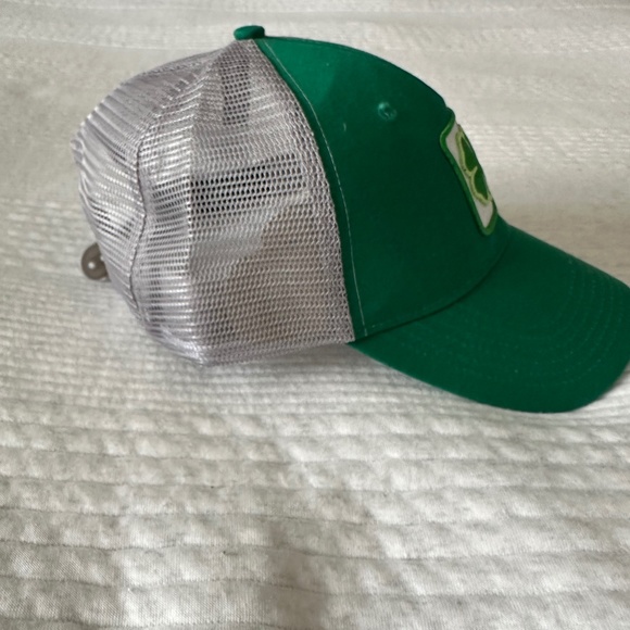 Wild Clover Snapback hat - Picture 2 of 5